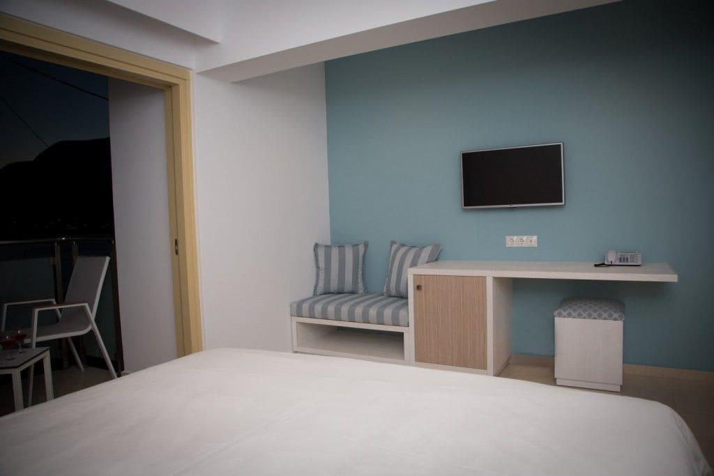 Zephyros Hotel Миртеа Экстерьер фото