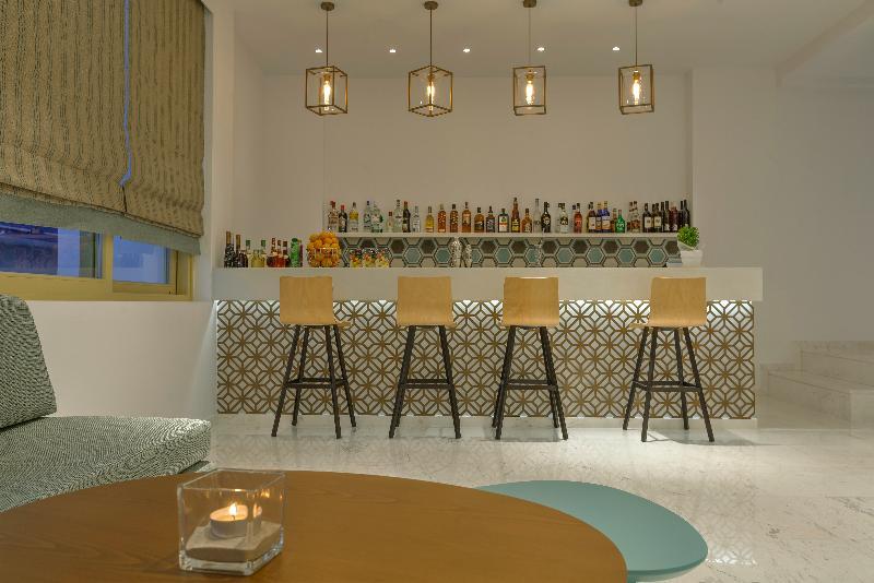 Zephyros Hotel Миртеа Экстерьер фото