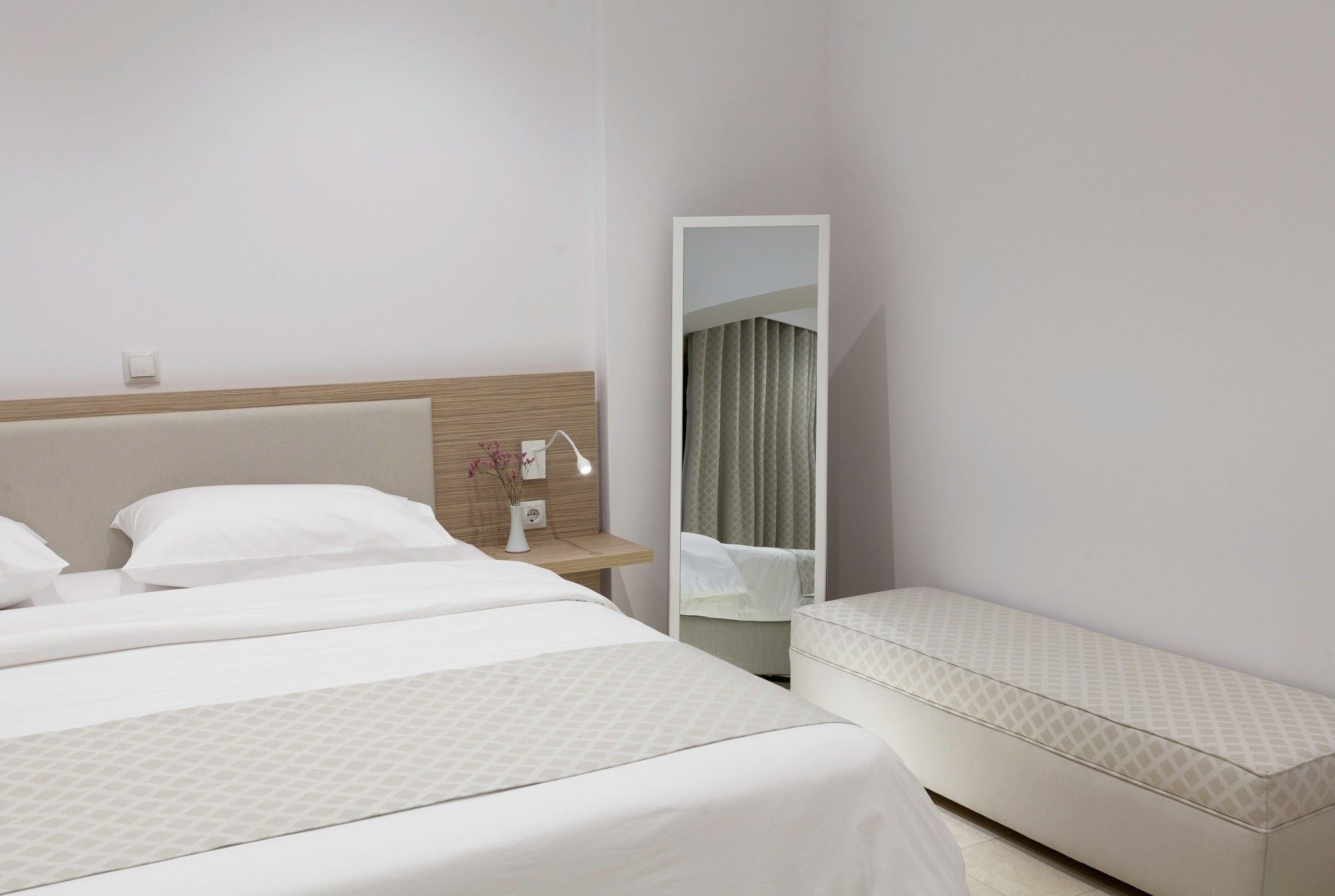 Zephyros Hotel Миртеа Экстерьер фото